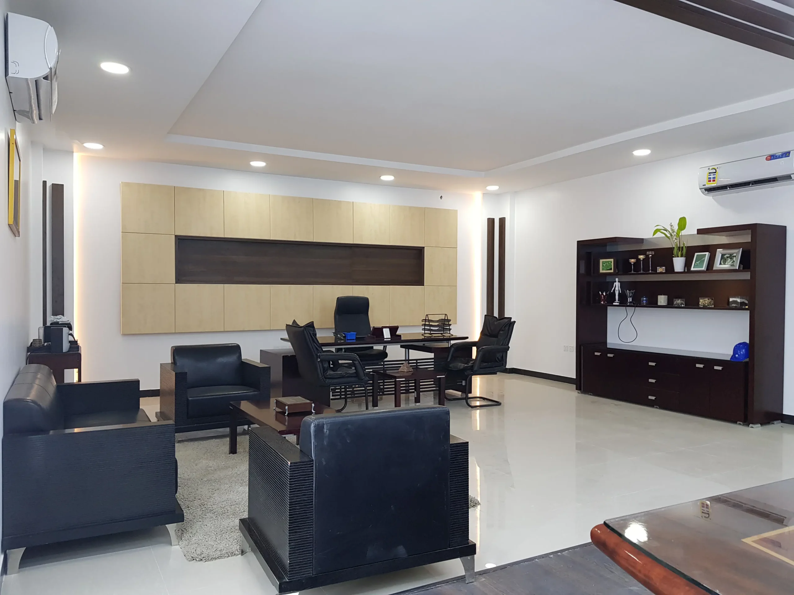 انشاء وتجهيز المقر الادارى لمجموعة القفارى الطبية